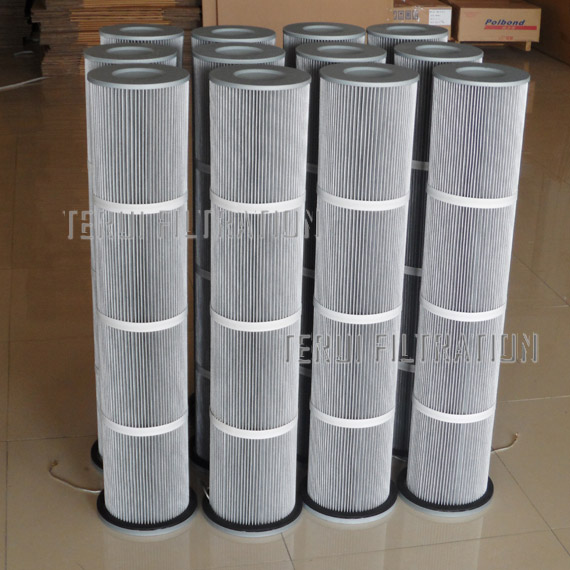 Pleated antistatic filter cartridge